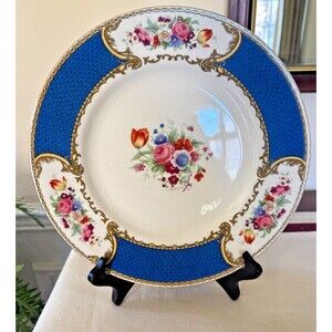 VTG Dinner Plate Manufactured by Myott Staffordshire in "The Bouquet Blue"